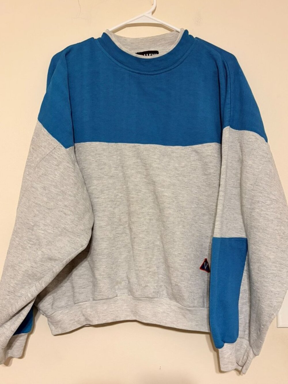 VTG Vintage 1980s Volleys Sport Teal/Gray Logo Colorblock Sweatshirt Size XL